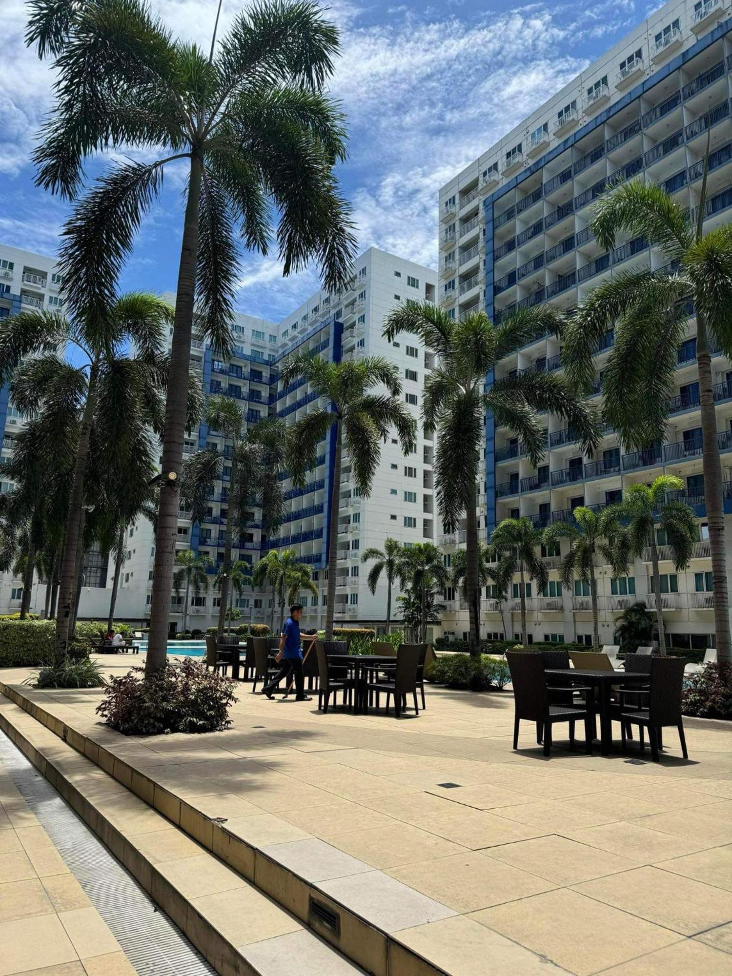Sea Residences Jeremiah2911 Manila Bagian luar foto